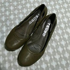 New Tsubo Leather Flats sz 8